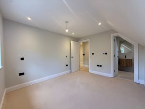 81 Farleigh Road